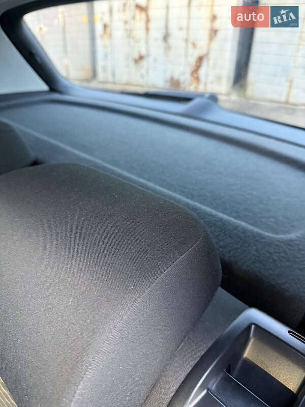 Хэтчбек Volkswagen Golf 2012 в Киеве