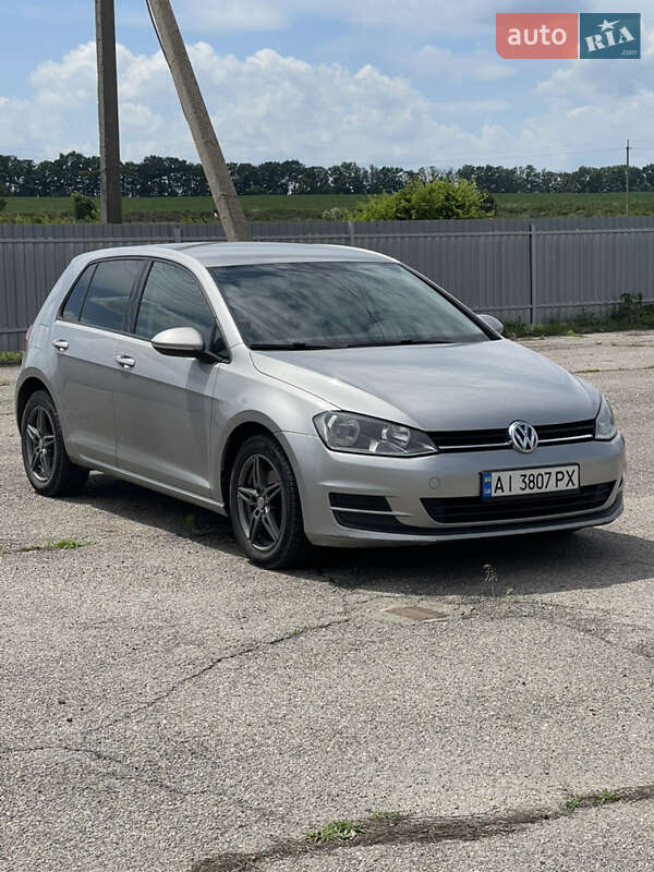 Хетчбек Volkswagen Golf 2013 в Миронівці