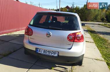 Хэтчбек Volkswagen Golf 2008 в Киеве