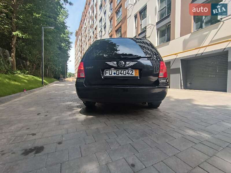 Універсал Volkswagen Golf 2002 в Вінниці