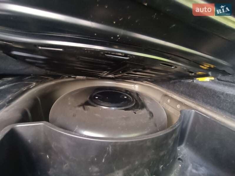 Універсал Volkswagen Golf 2002 в Вінниці