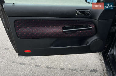 Хэтчбек Volkswagen Golf 1998 в 