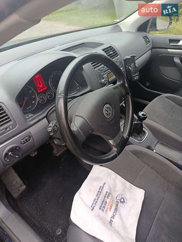 Універсал Volkswagen Golf 2009 в Конотопі