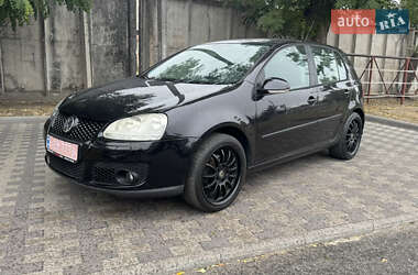 Хэтчбек Volkswagen Golf 2005 в Лубнах