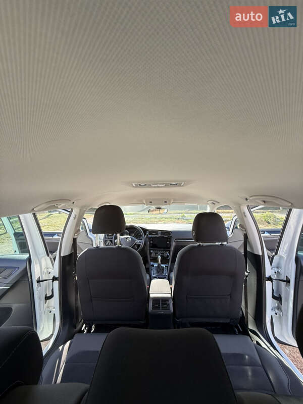 Універсал Volkswagen Golf 2017 в Харкові фото 38 Універсал Volkswagen Golf 2017 в Харкові