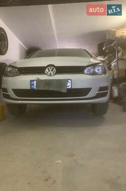 Универсал Volkswagen Golf 2015 в Виннице