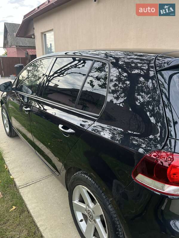 Хетчбек Volkswagen Golf 2009 в Береговому