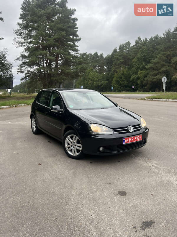 Хетчбек Volkswagen Golf 2008 в Рівному