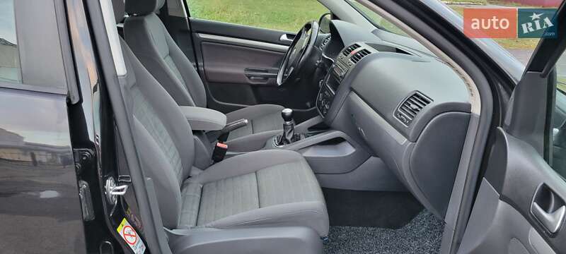 Хетчбек Volkswagen Golf 2007 в Лубнах