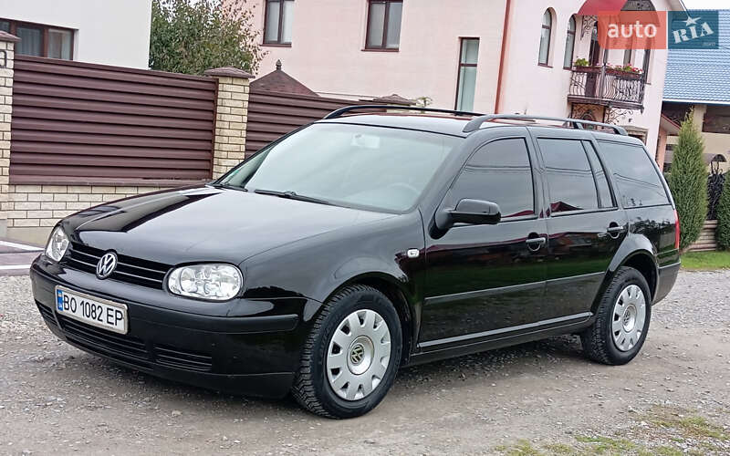 Volkswagen Golf 2003