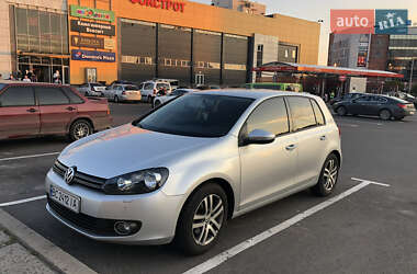 Хэтчбек Volkswagen Golf 2012 в Львове