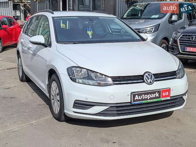 Універсал Volkswagen Golf 2019 в Харкові