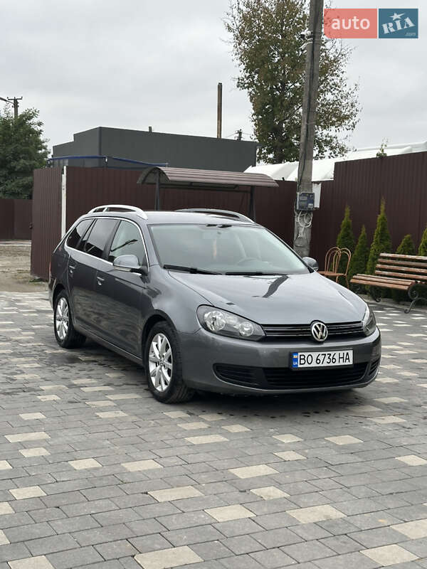 Універсал Volkswagen Golf 2010 в Бучачі