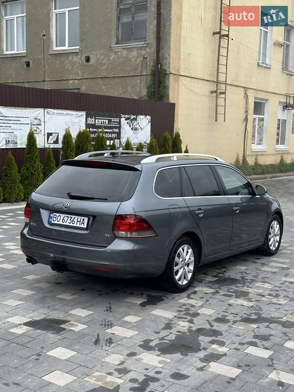 Універсал Volkswagen Golf 2010 в Бучачі
