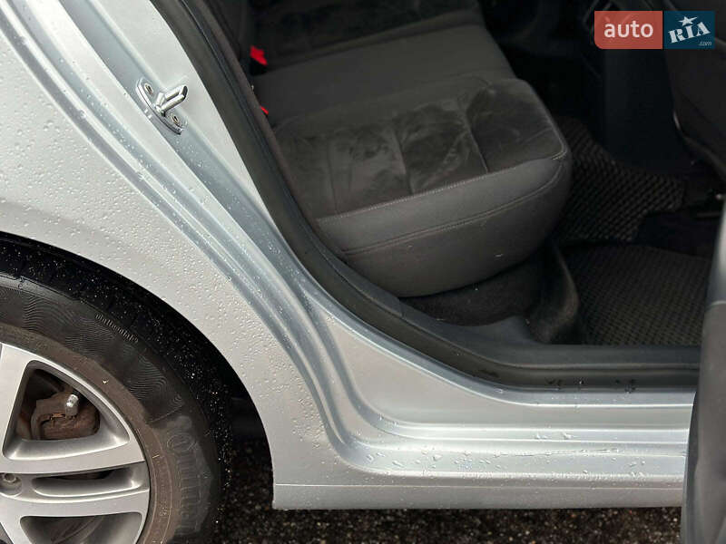 Універсал Volkswagen Golf 2010 в Вінниці