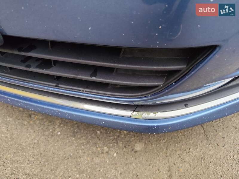 Хэтчбек Volkswagen Golf 2013 в Киеве