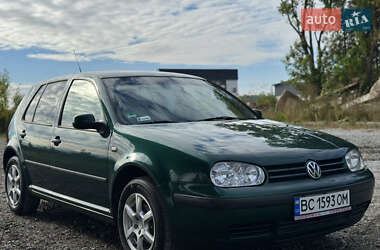 Хетчбек Volkswagen Golf 2000 в Самборі