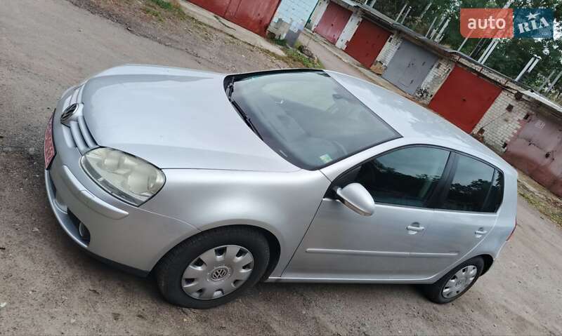 Хетчбек Volkswagen Golf 2007 в Чернігові