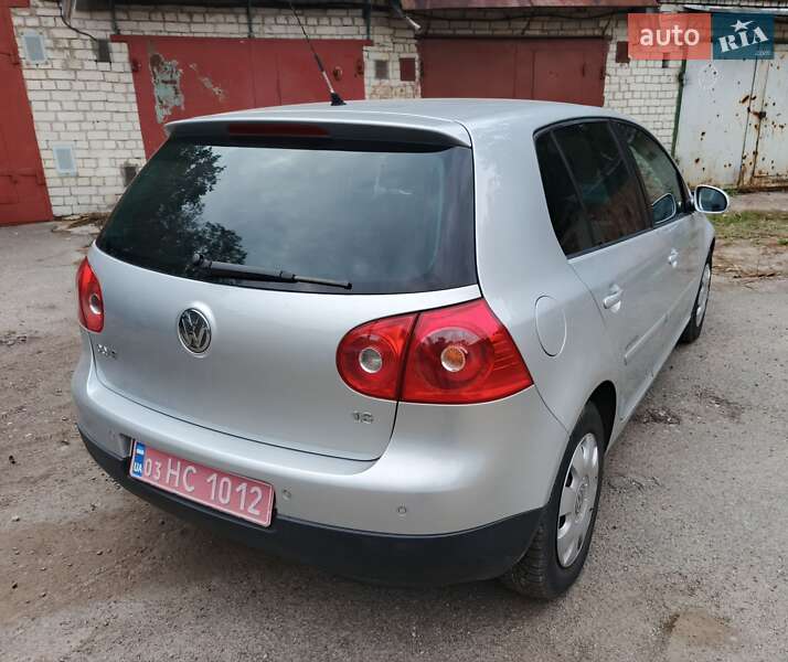 Хетчбек Volkswagen Golf 2007 в Чернігові