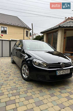 Хетчбек Volkswagen Golf 2009 в Чернівцях