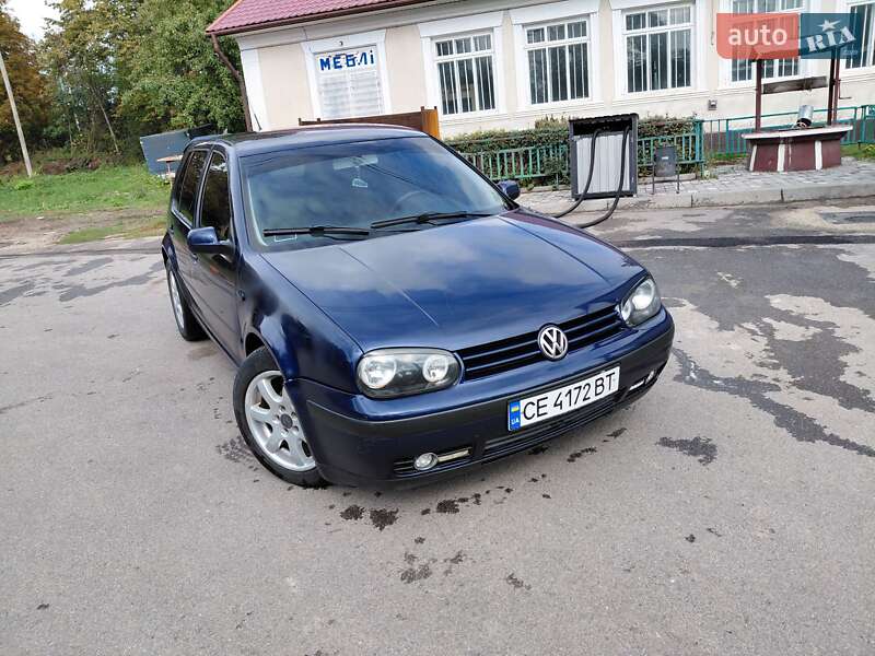 Хэтчбек Volkswagen Golf 2002 в Сокирянах