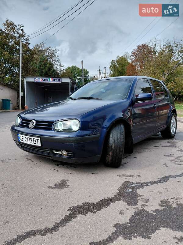 Хэтчбек Volkswagen Golf 2002 в Сокирянах