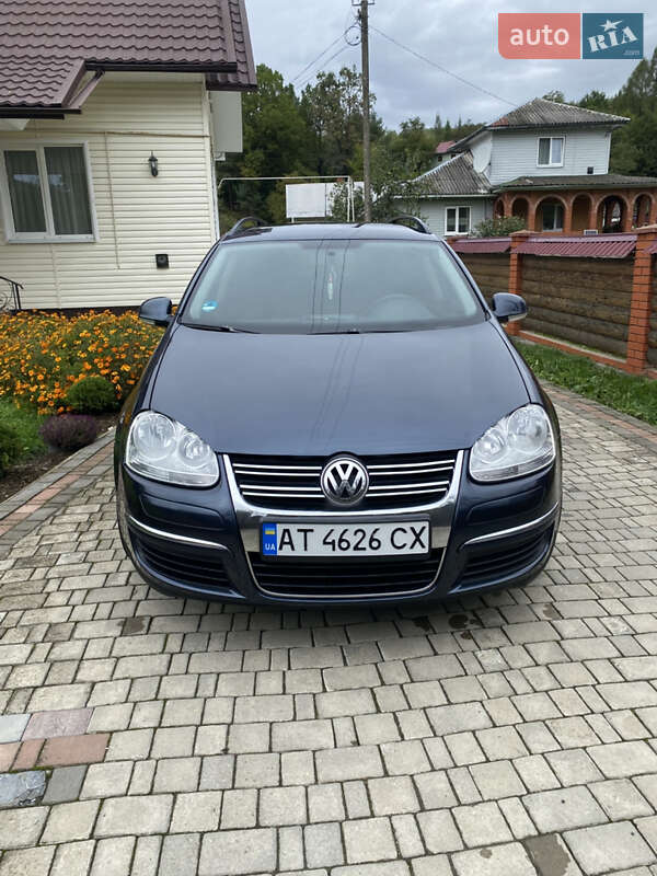 Універсал Volkswagen Golf 2008 в Косові
