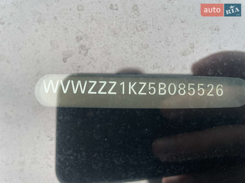 Хетчбек Volkswagen Golf 2004 в Великих Лучках