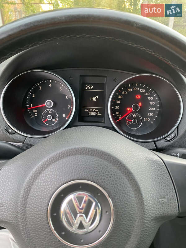 Универсал Volkswagen Golf 2009 в Ровно