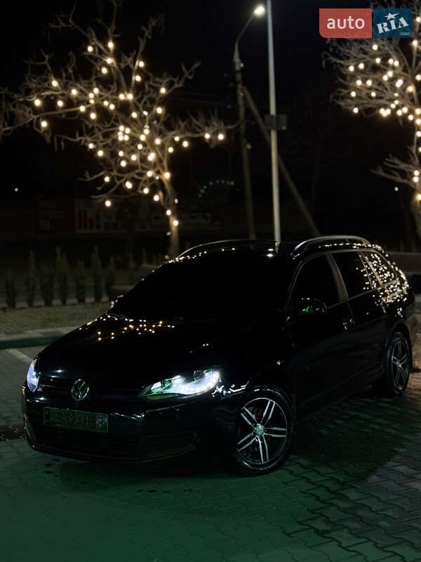 Універсал Volkswagen Golf 2013 в Чернівцях