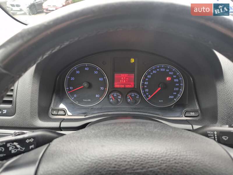 Універсал Volkswagen Golf 2008 в Києві