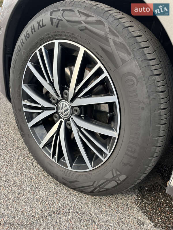 Універсал Volkswagen Golf 2016 в Полтаві