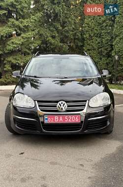 Универсал Volkswagen Golf 2009 в Киеве