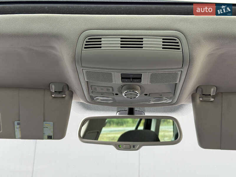 Універсал Volkswagen Golf 2011 в Львові