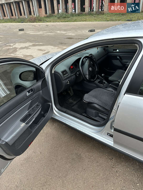 Хэтчбек Volkswagen Golf 2008 в Тернополе