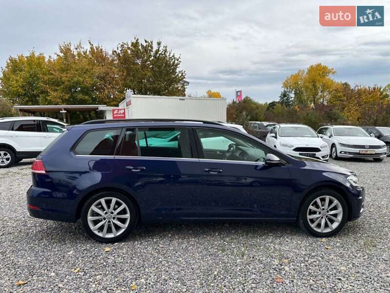 Универсал Volkswagen Golf 2017 в Ужгороде