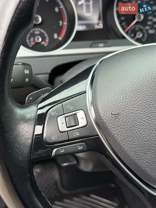 Хетчбек Volkswagen Golf 2014 в Черкасах