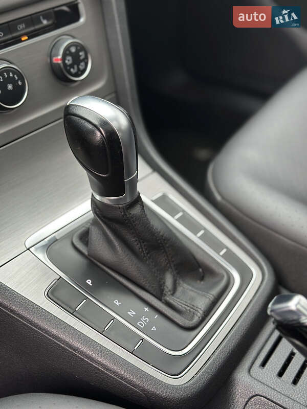 Хетчбек Volkswagen Golf 2014 в Черкасах