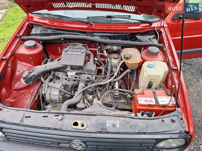 Хетчбек Volkswagen Golf 1987 в Долині