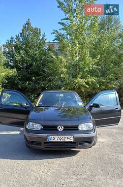 Універсал Volkswagen Golf 2002 в Солоніцівці