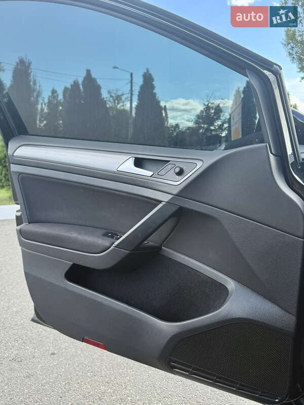 Универсал Volkswagen Golf 2013 в Харькове