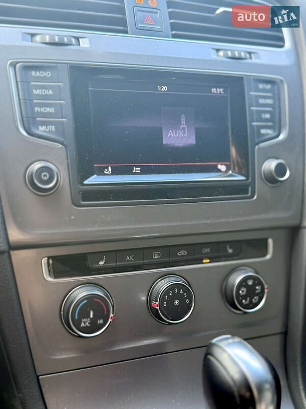 Универсал Volkswagen Golf 2013 в Харькове