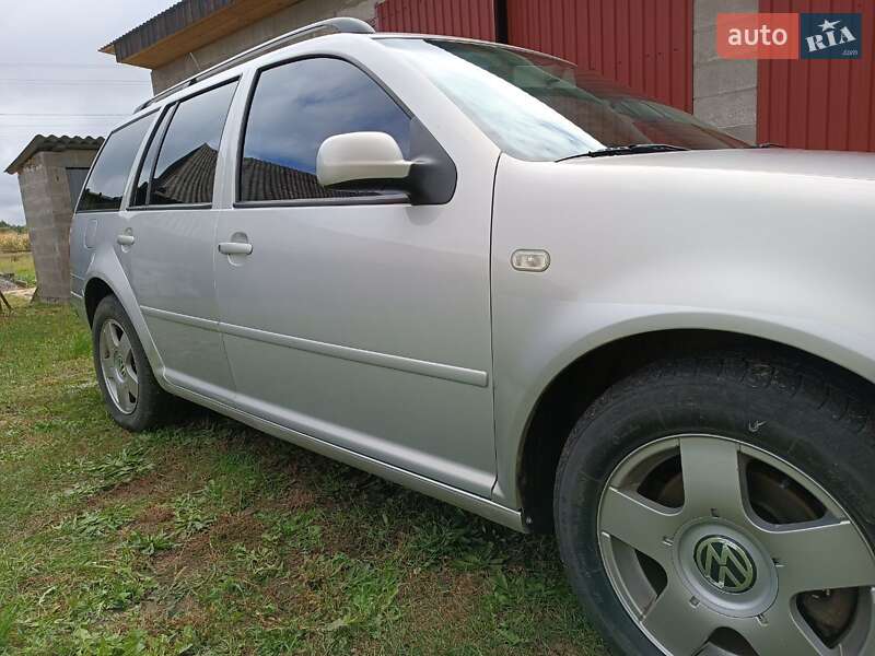 Універсал Volkswagen Golf 1999 в Ратному