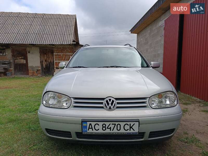 Універсал Volkswagen Golf 1999 в Ратному
