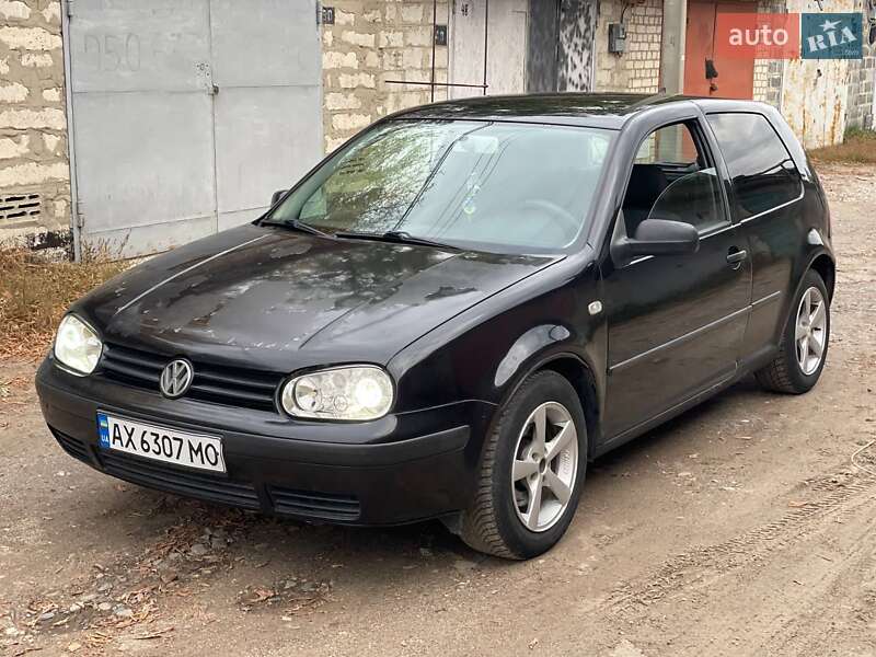 Volkswagen Golf 2000
