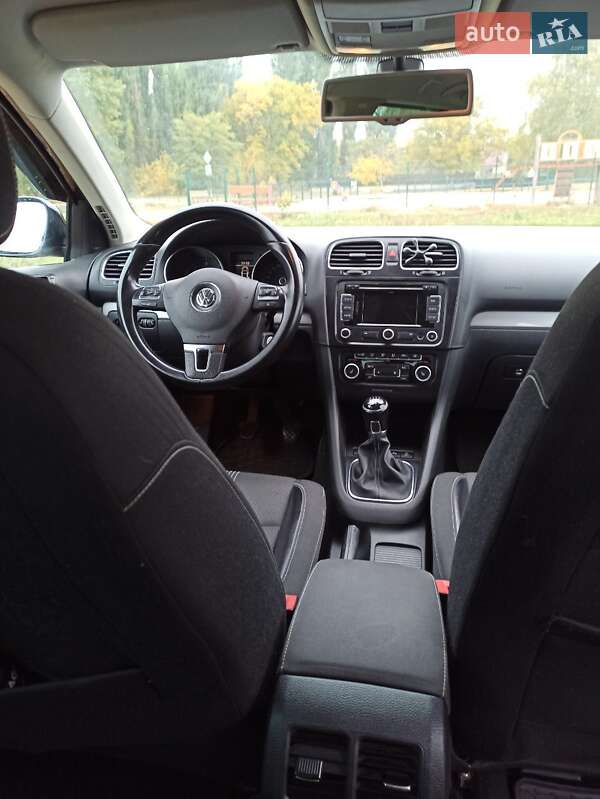 Універсал Volkswagen Golf 2012 в Кропивницькому