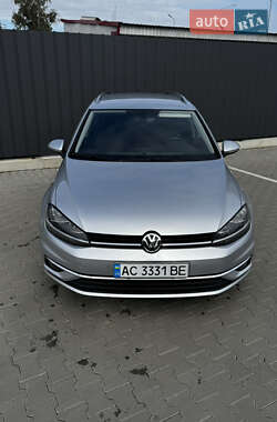 Универсал Volkswagen Golf 2018 в Луцке