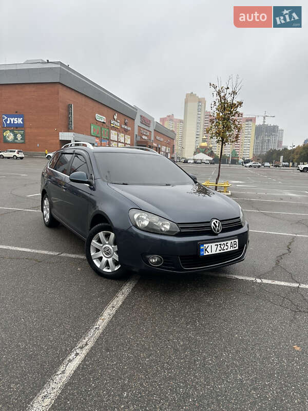 Универсал Volkswagen Golf 2010 в Броварах