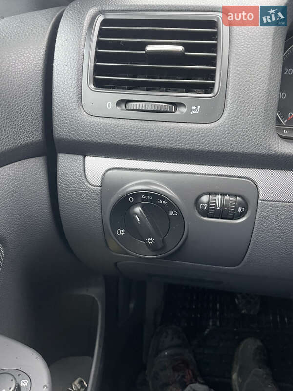 Универсал Volkswagen Golf 2009 в Виннице