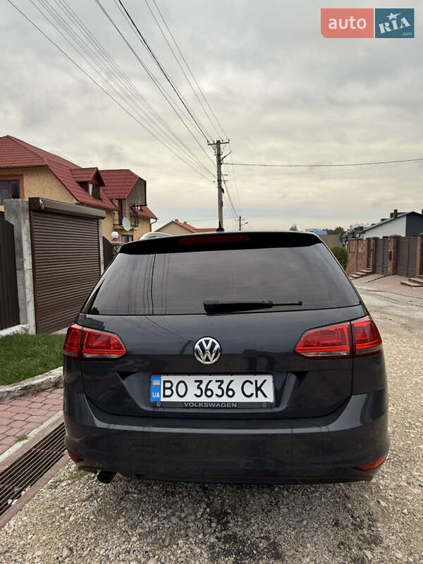 Универсал Volkswagen Golf 2016 в Тернополе